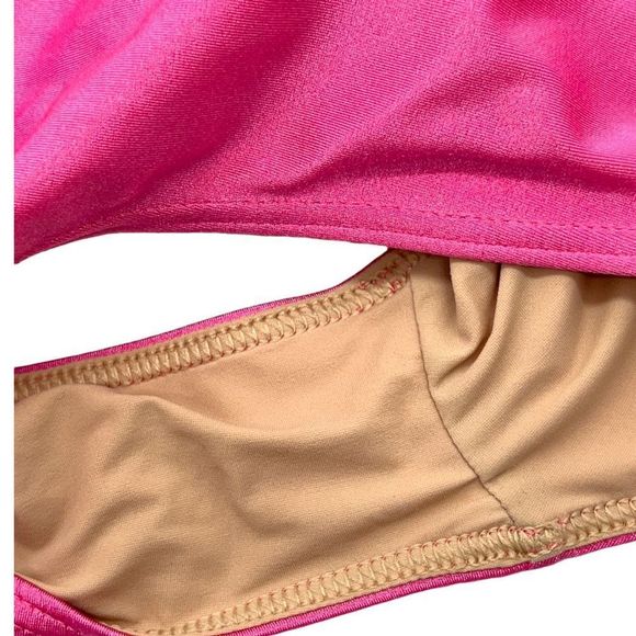 GUCCI swimsuit & sunglasses set Authentic 
2019 Logo One-Piece - Picture 6 of 12